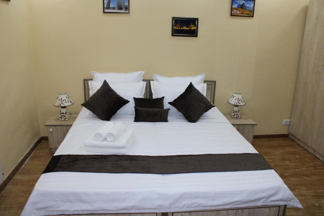 Zafaron Hotel Tashkent Bagian luar foto